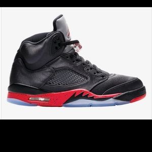 NEW NIKE AIR JORDAN RETRO 5 KIDS SIZE 5.5